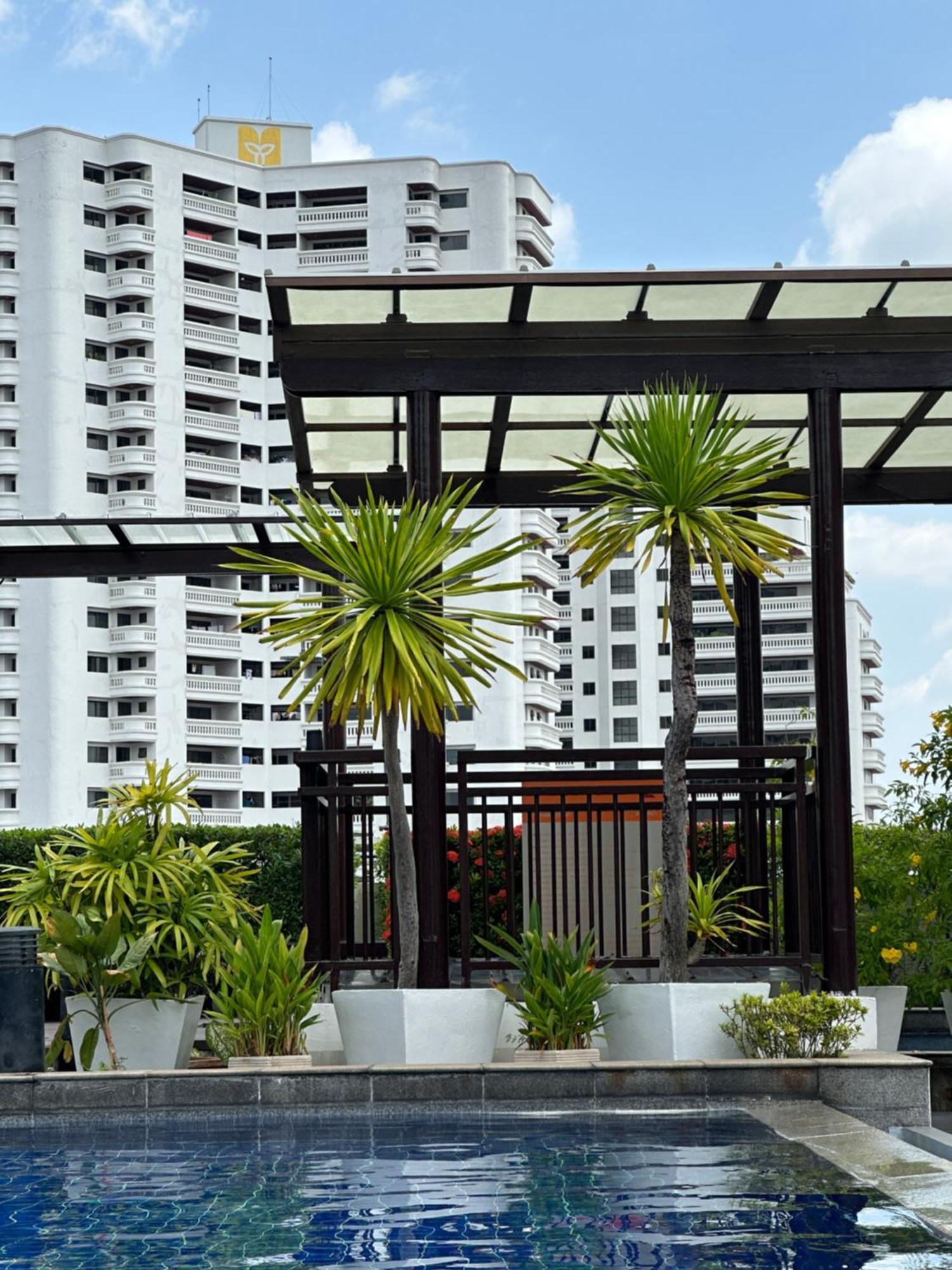 Delightful Condo In Central Location At Sukhumvit 49 Bangkok Exterior foto